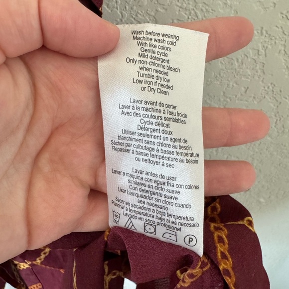 Maternity Chain Print Sleeveless Top - Burgundy and Gold - Picture 6 of 6